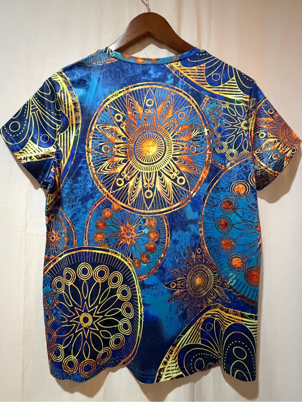 NWT Noracora Crew Neck Stretchy Jersey Floral Mandala  T Shirt Top  - Blue - M - Picture 2 of 8